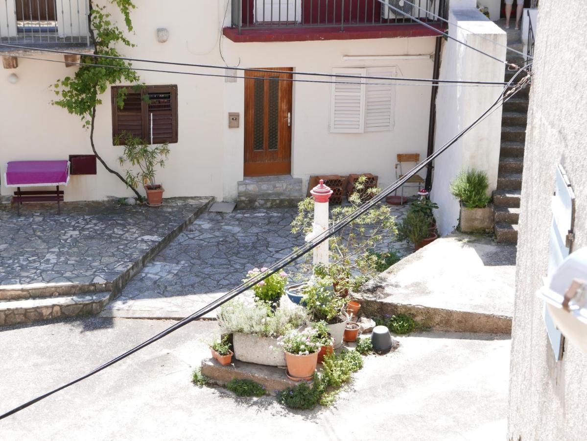 Potocina 21 Leilighet Vrbnik  Eksteriør bilde